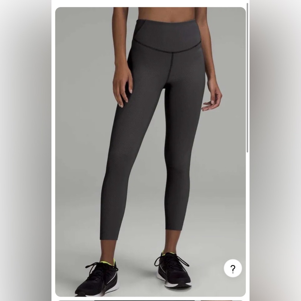 lululemon Base Pace High-Rise Tight 25” | Size 6 | Two Tone Ribbed